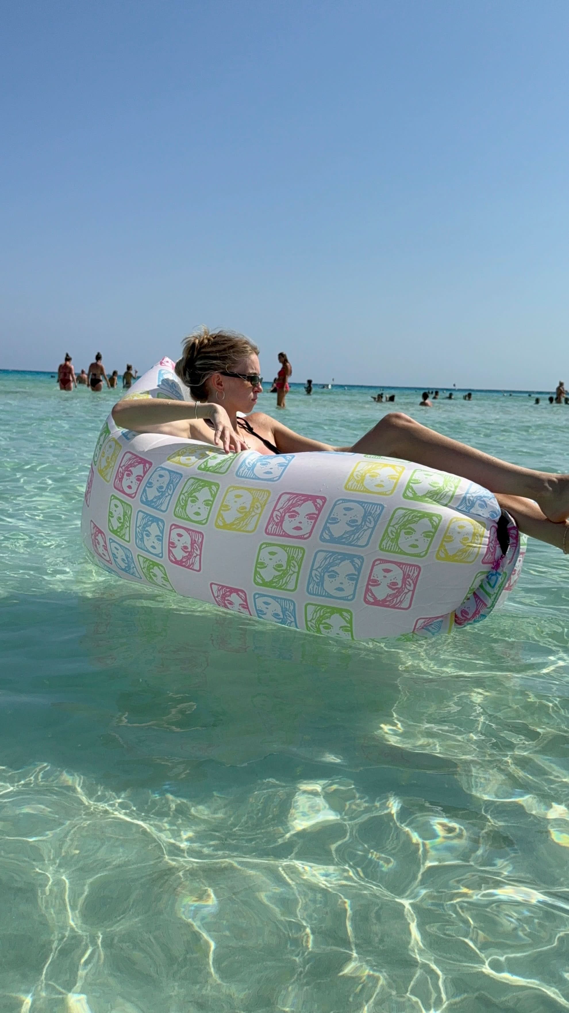 packable air lounger