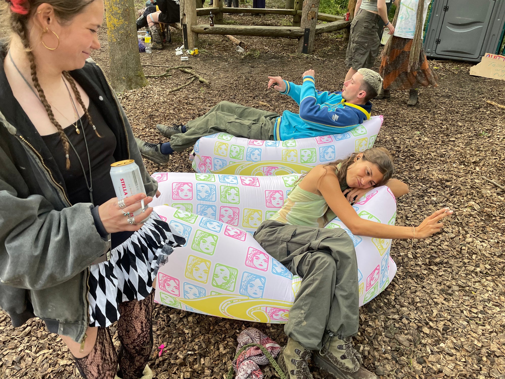packable air lounger